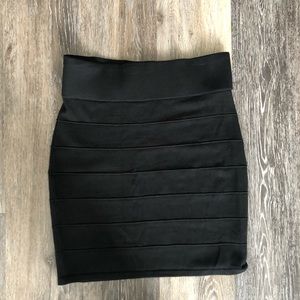 Black bodycon skirt, large